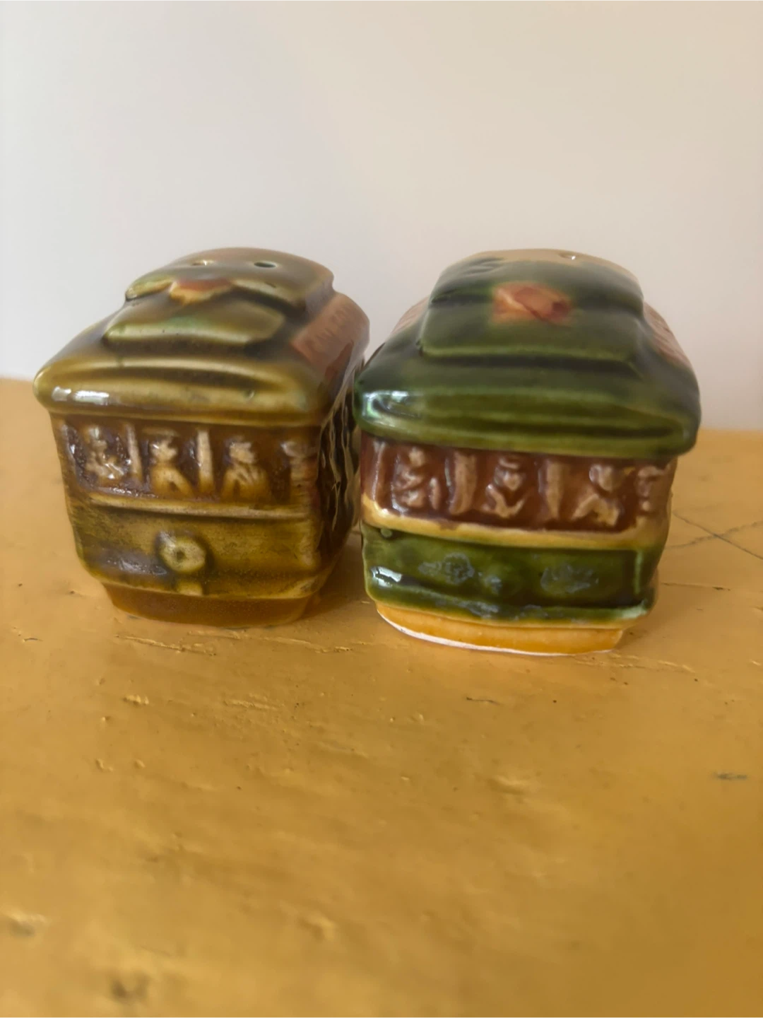 San Francisco Cable Car Salt and Pepper Shakers - photo 4