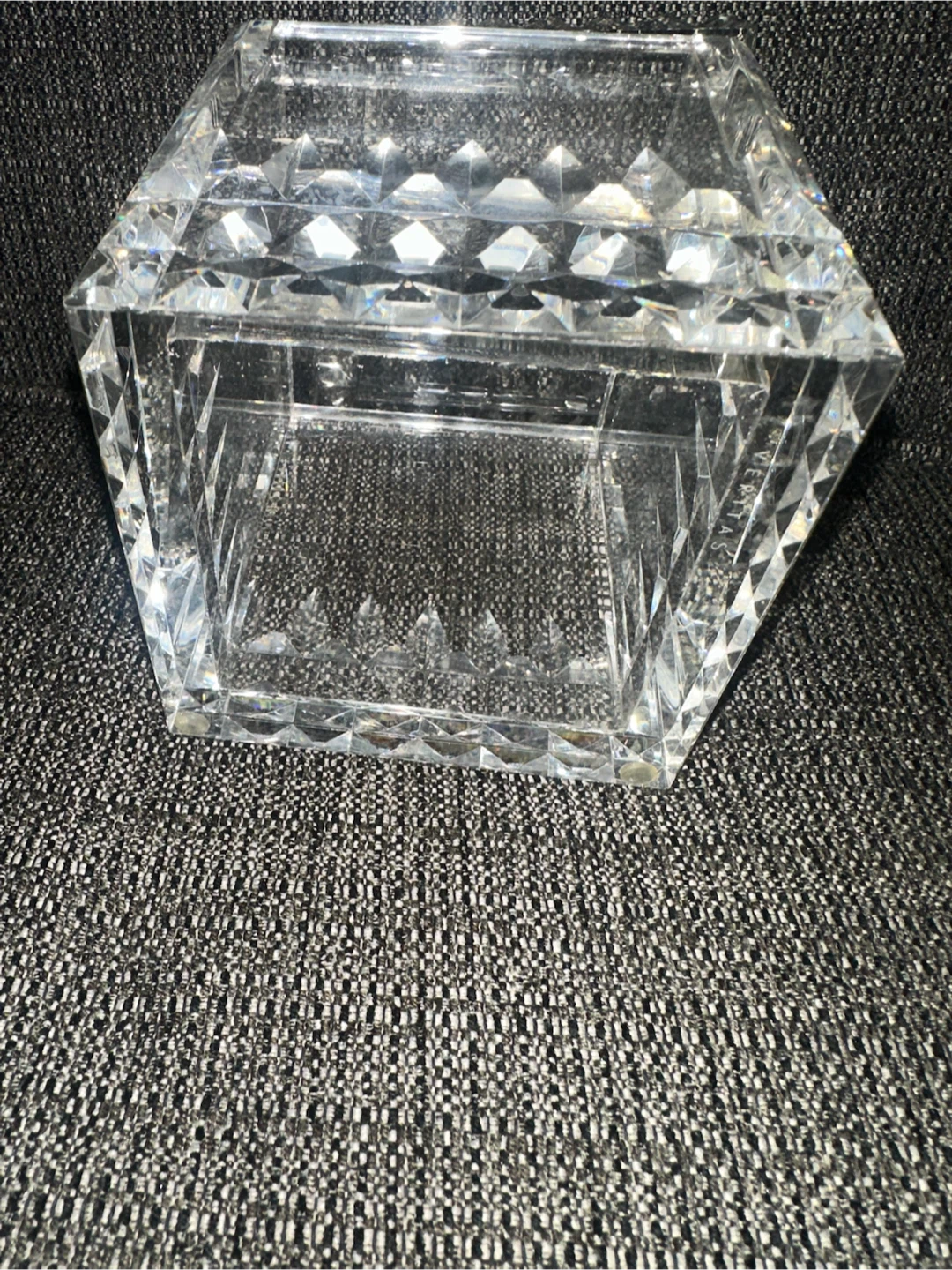 Beautiful Crystal Trinket Box - photo 3
