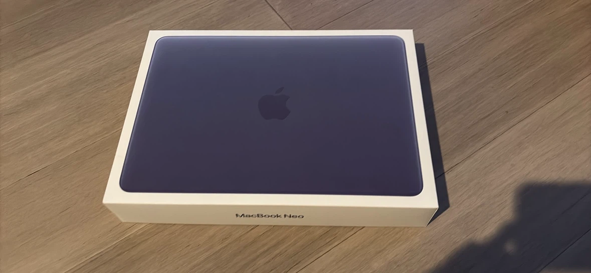 Apple 13-inch MacBook Neo