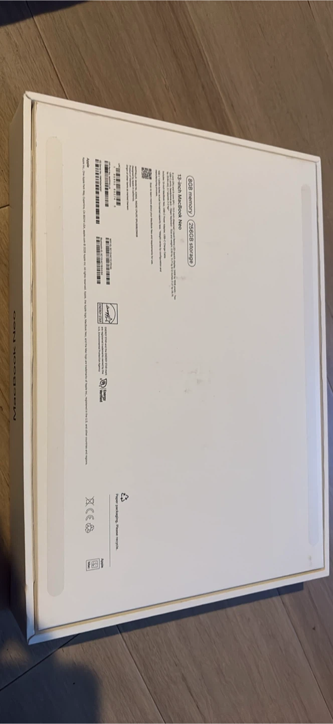 Apple 13-inch MacBook Neo - photo 4