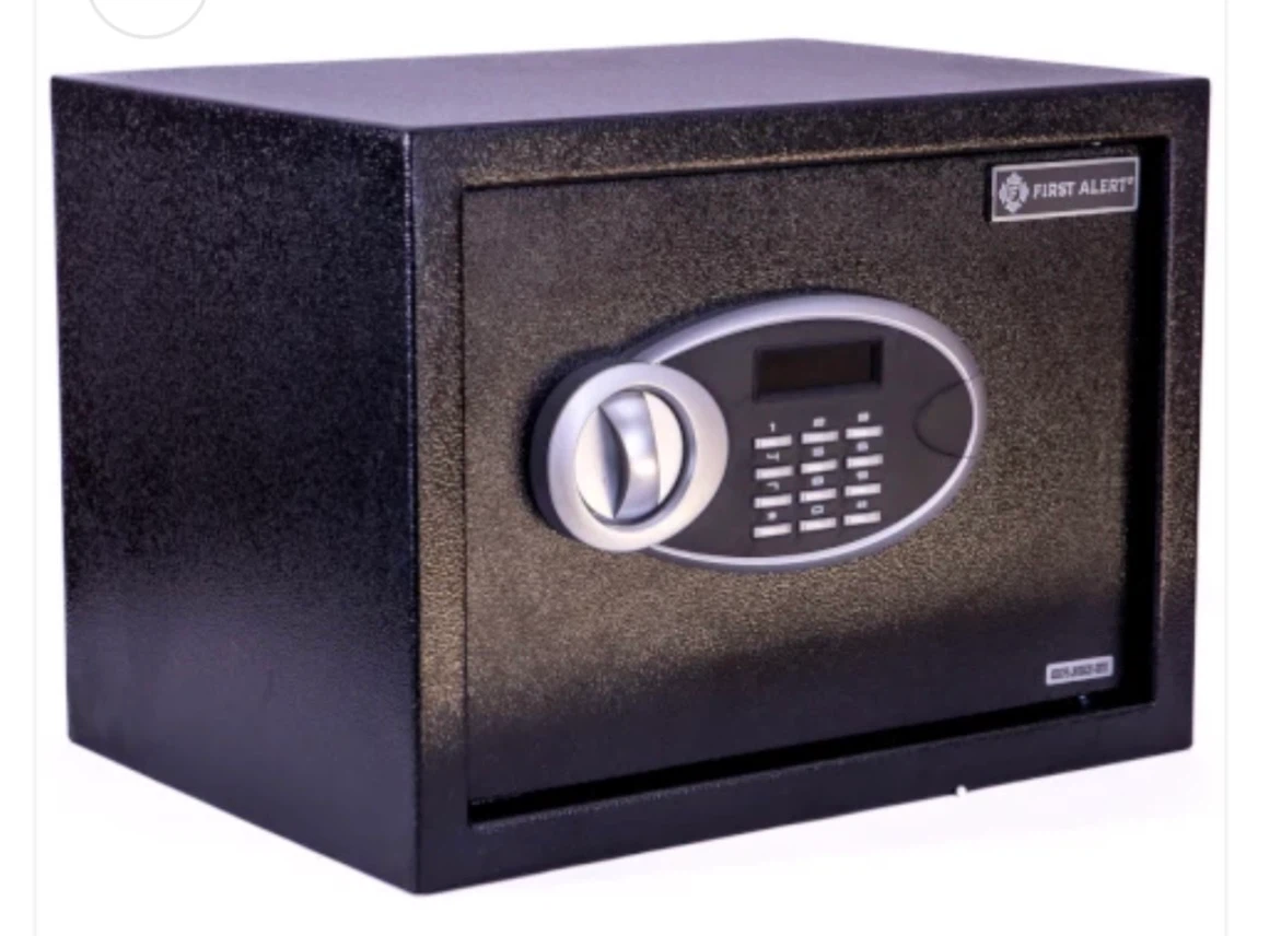 First Alert Digital Security Safe 4005DFB - photo 2