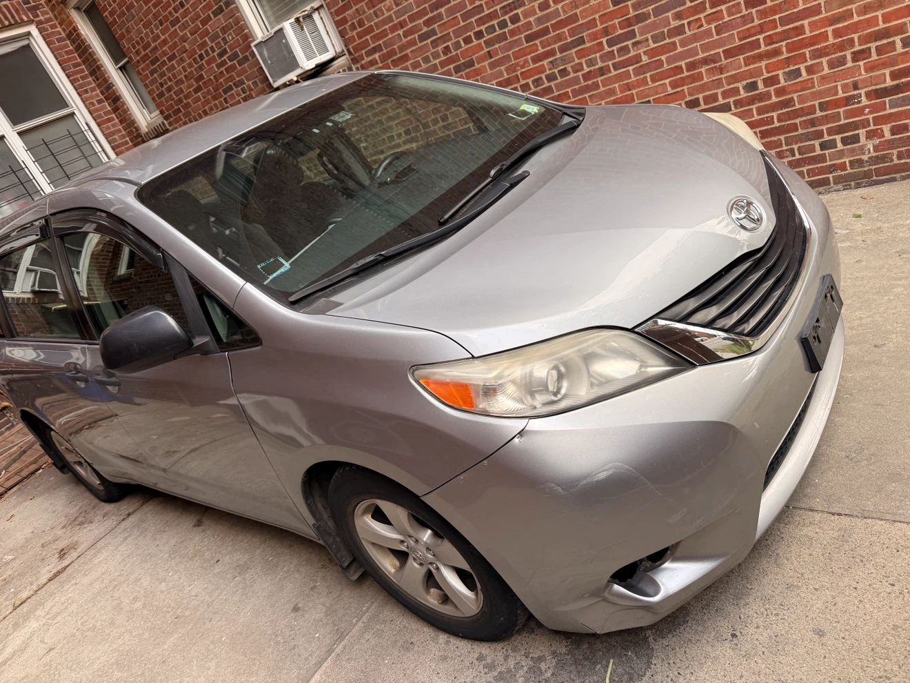 Toyota Sienna Silver Minivan
