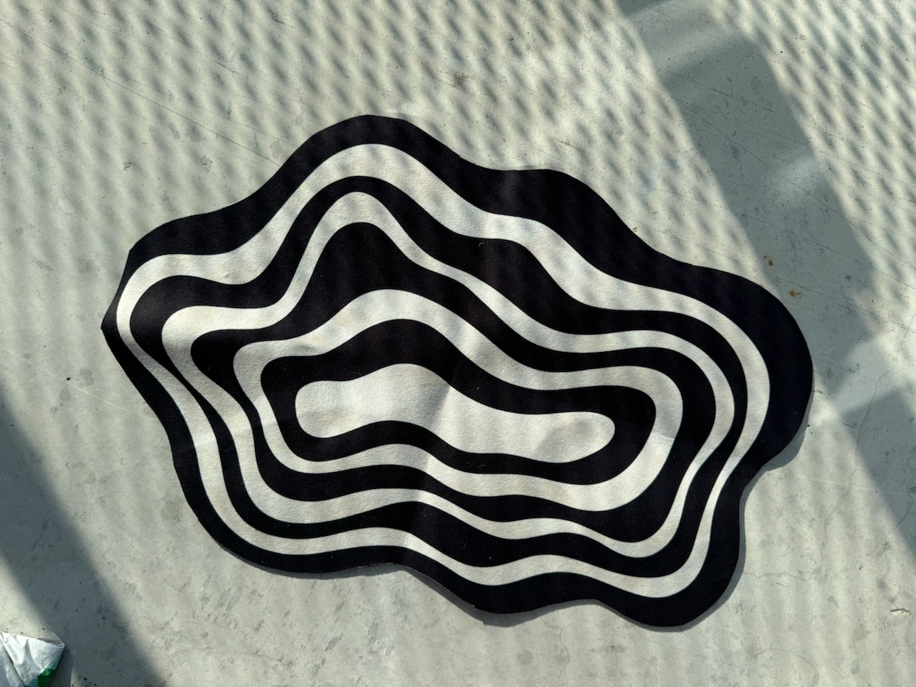 Abstract Black and White Small Rug