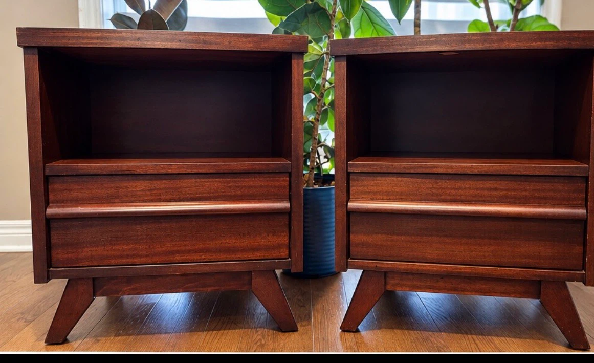 Gibbard Canadian Casual Nightstands