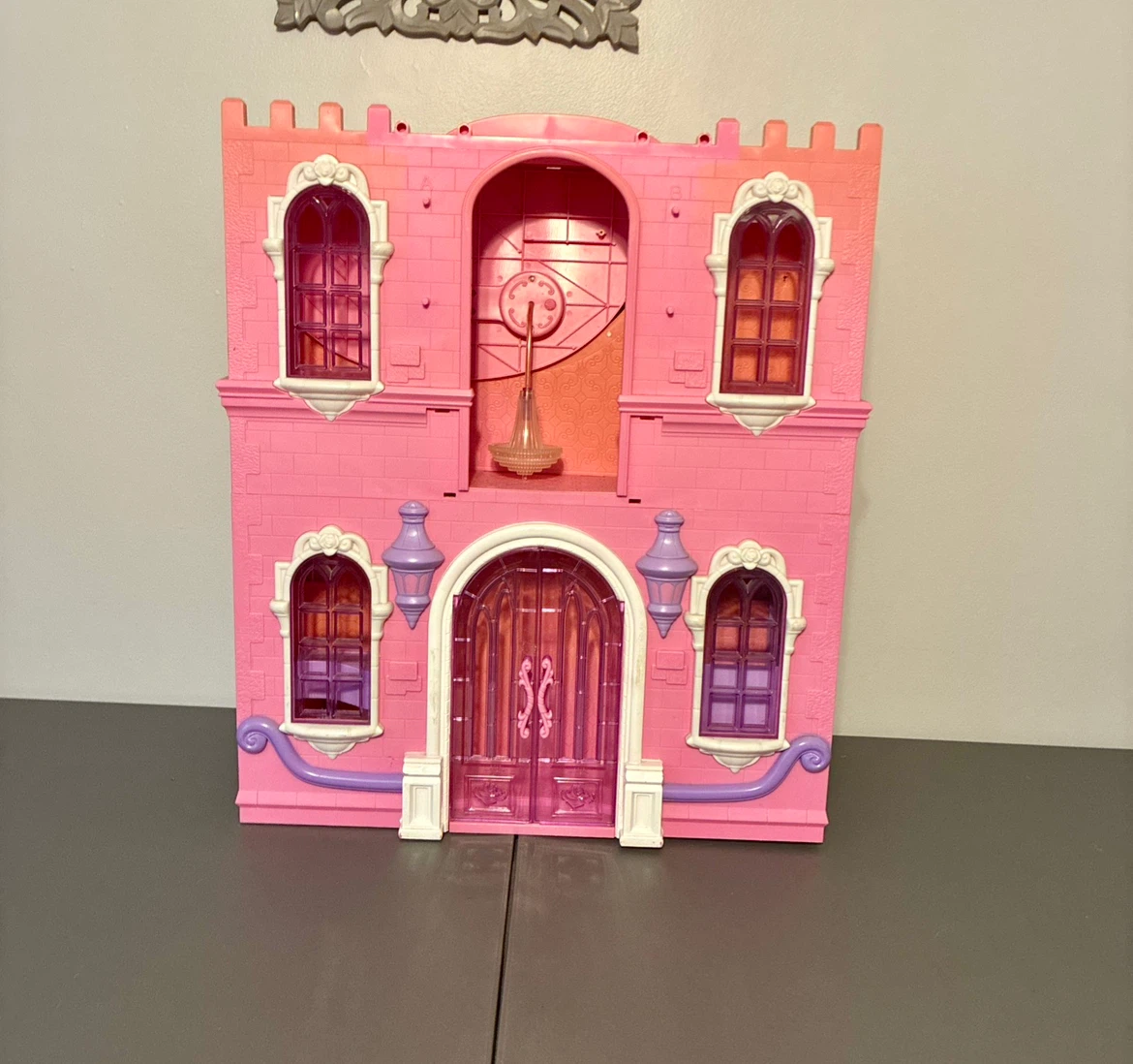 Disney Princess Royal Castle Mattel 2010 Dollhouse Incomplete