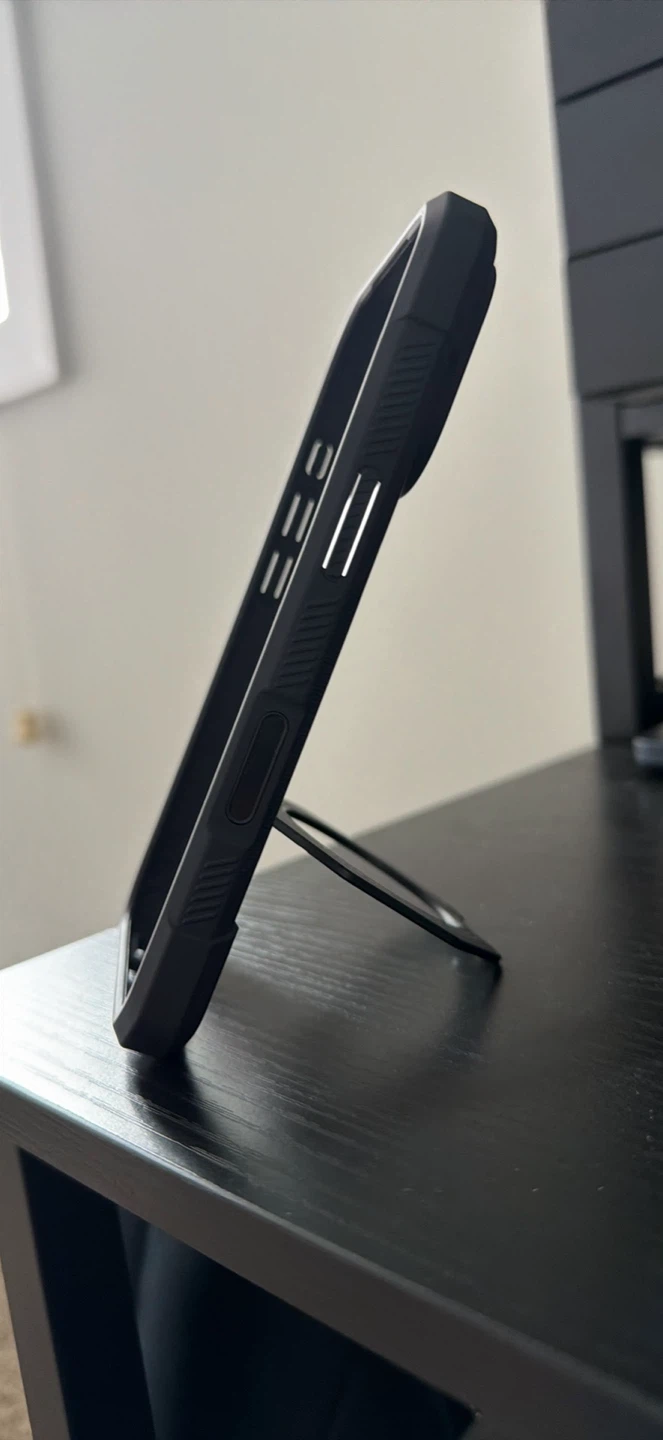 iPhone 17 pro: Rugged Phone Case with Integrated Stand - photo 3