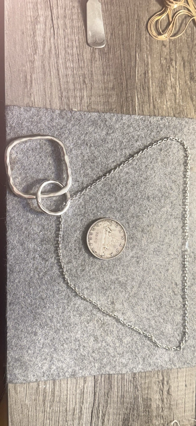 Modern style pendant with chain