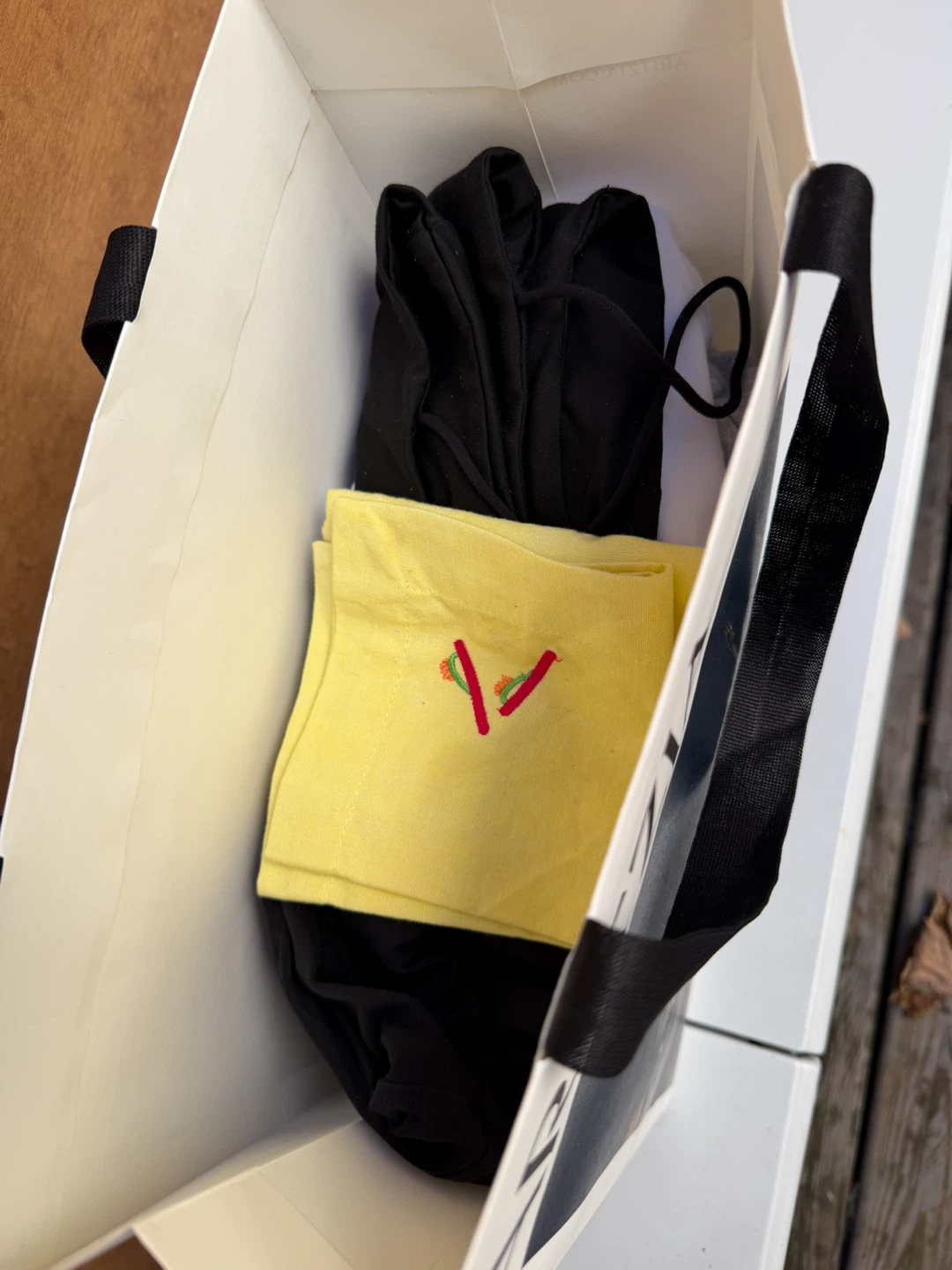 Surprise bag of clothes - photo 2
