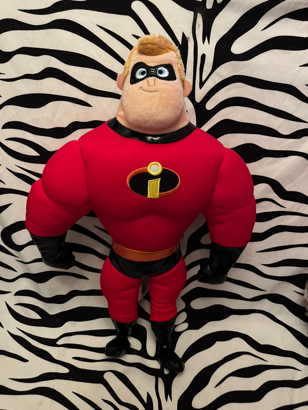 ⚡️ Disney Store Mr. Incredible plush toy Pixar The Incredibles⚡️