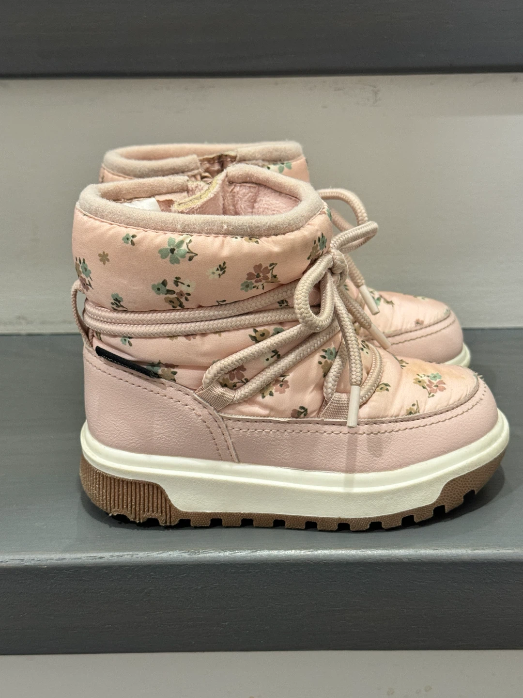 Girl toddler winter boots size 7.5