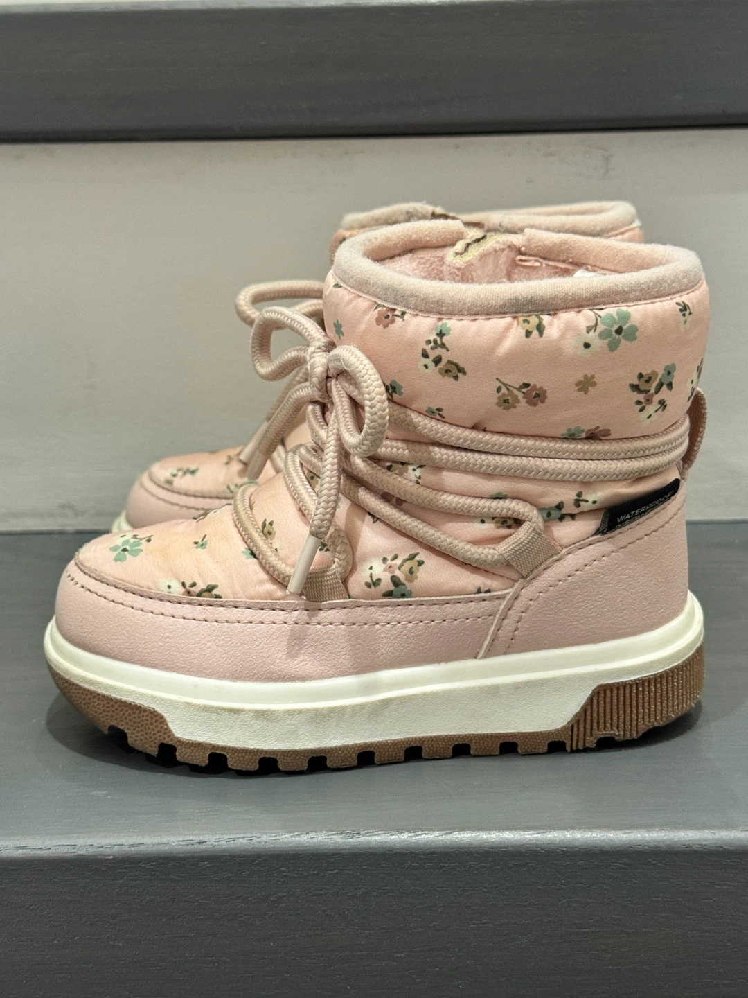 Girl toddler winter boots size 7.5 - photo 3