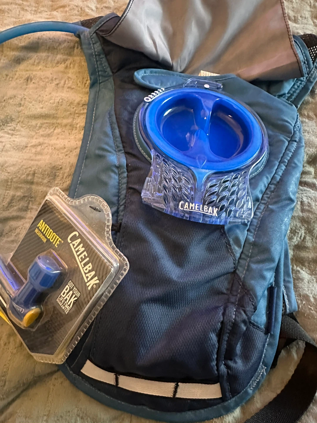 CamelBak Hydration Pack with Antidote Reservoir - photo 3