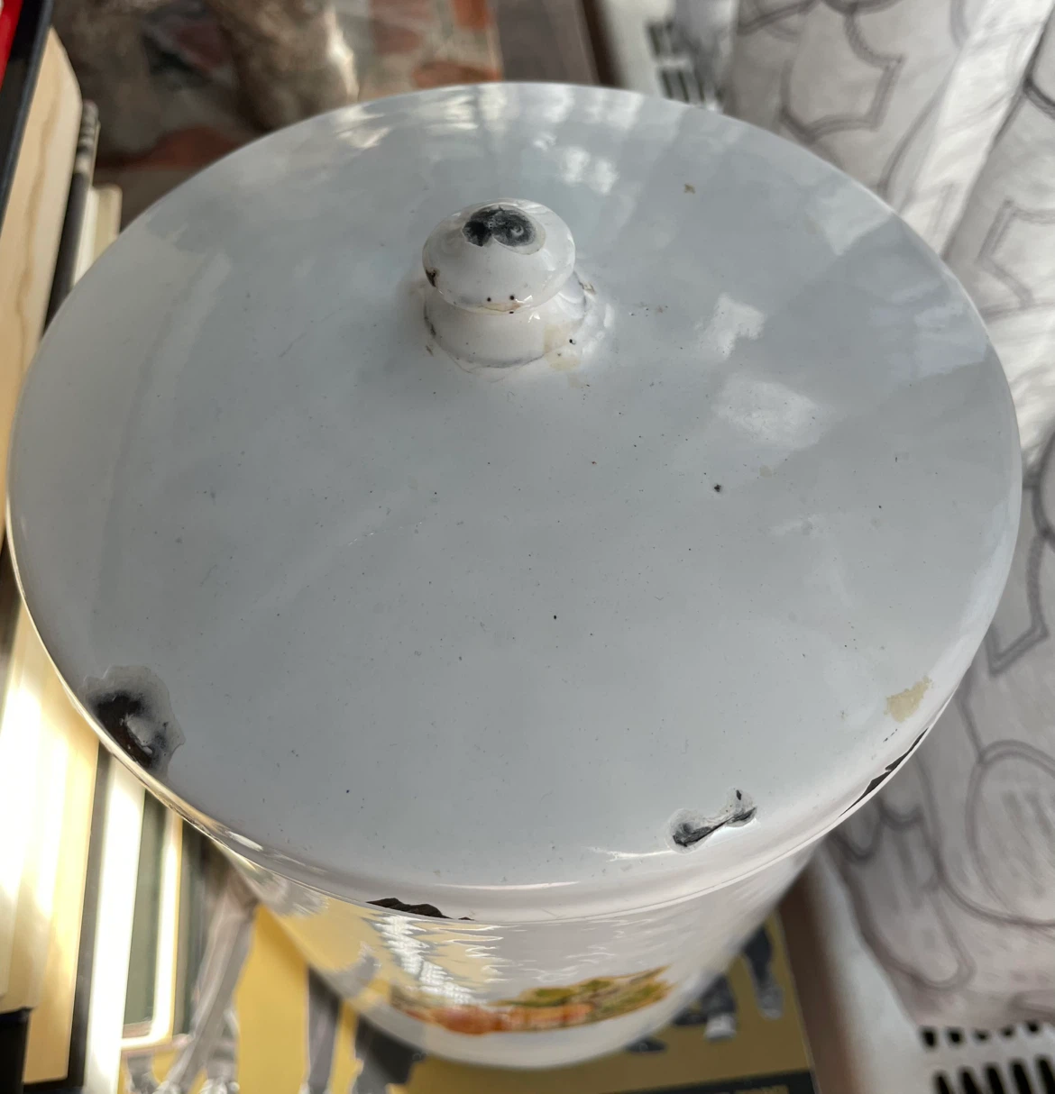 Vintage Enamel English Tea Canister With Lid - photo 2
