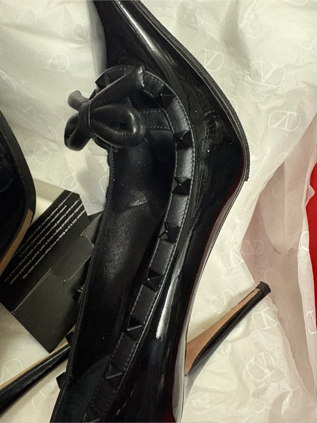 Valentino Garavani Rockstud Bow Patent Pumps