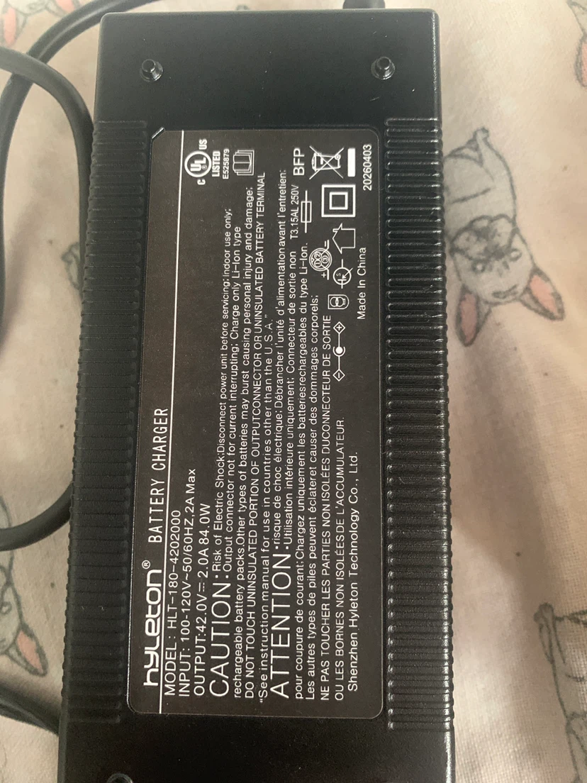 Hyleton Battery Charger Model HLT-180-4202000 - photo 2