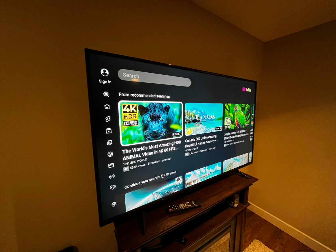 RCA 58 inches Smart Tv 4K UHD - photo 5