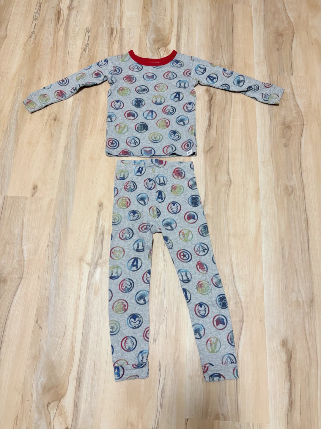 Gap Marvel Avengers Pajama Set Size 4T - photo 2