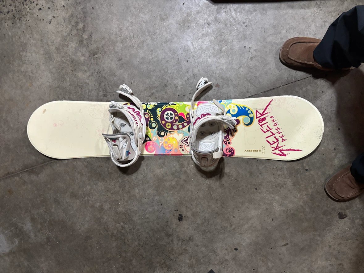 Firefly Snowboard with Bindings and Burton Bag - photo 3