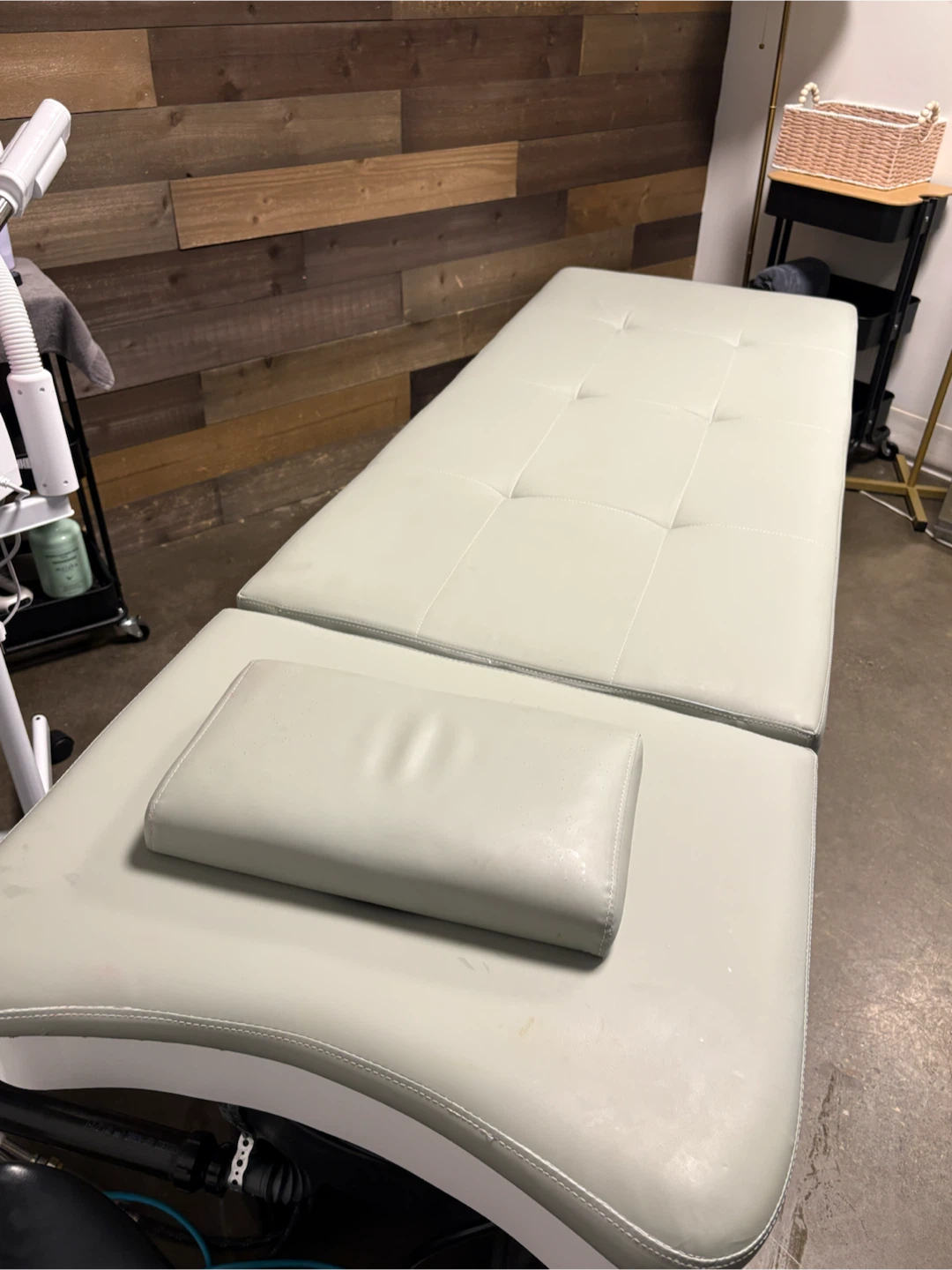 Head Spa Treatment Bed - photo 3
