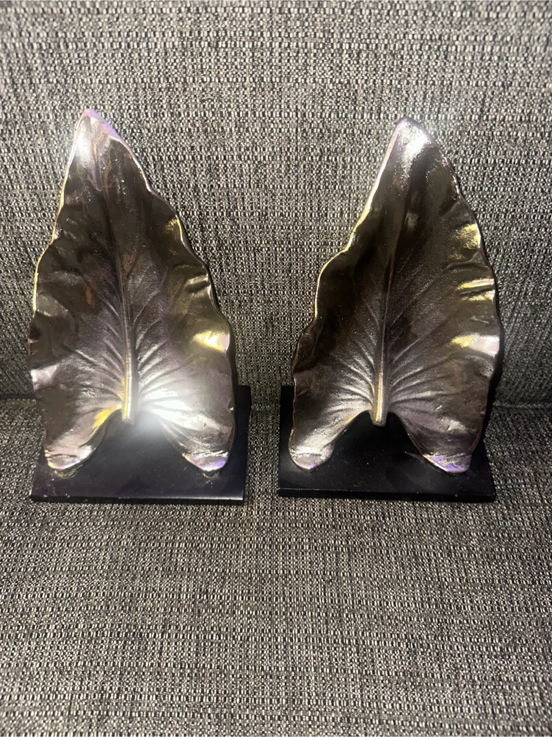 Pair of Bended Leaf Book Ends - photo 2