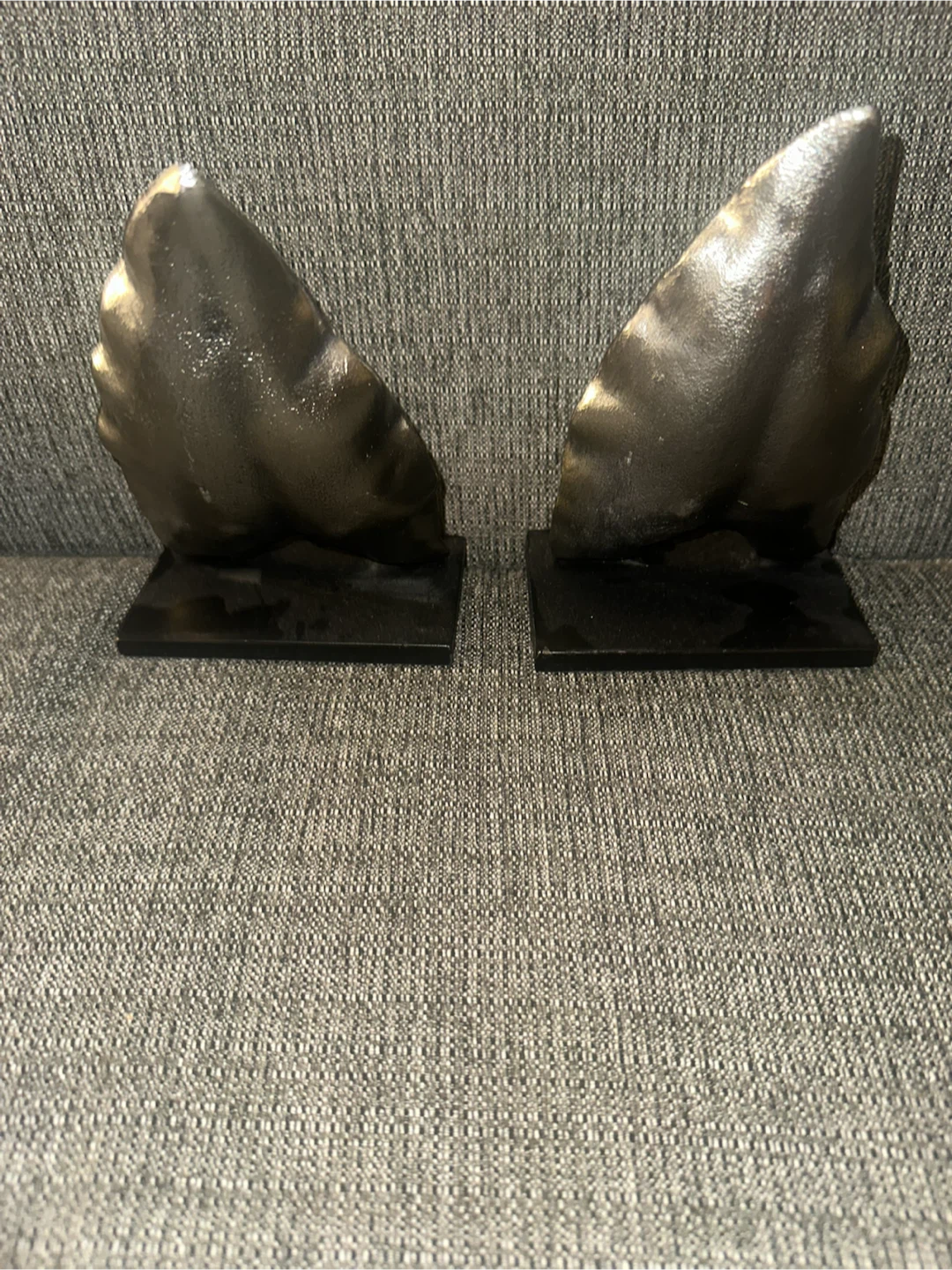 Pair of Bended Leaf Book Ends - photo 4