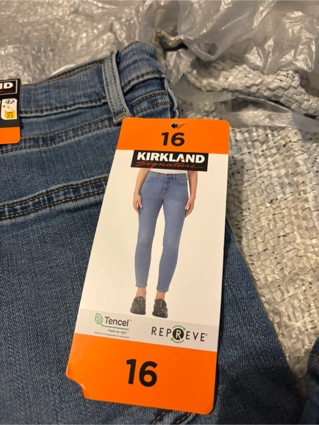Kirkland Signature High-Rise Skinny Jeans Size 16 - photo 2