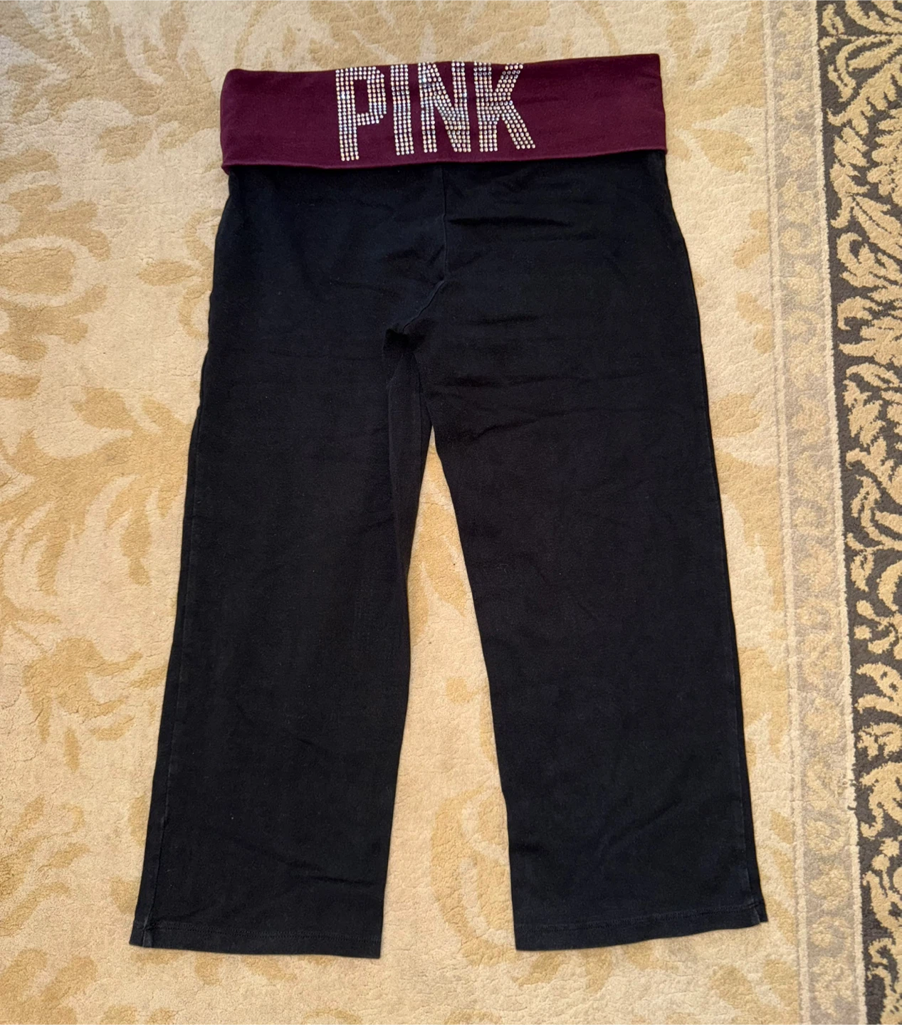 Victoria's Secret PINK Capri Yoga Pants - photo 2