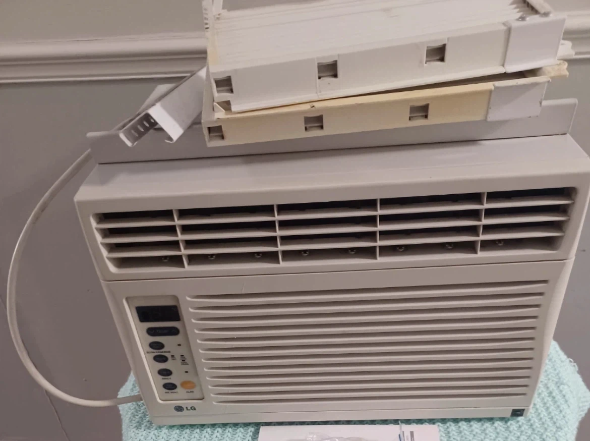 Move out sale: LG Window Air Conditioner