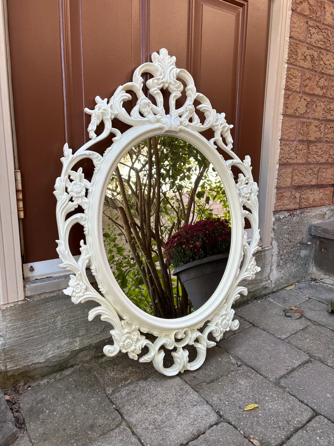 White Ornate Oval Wall Mirror