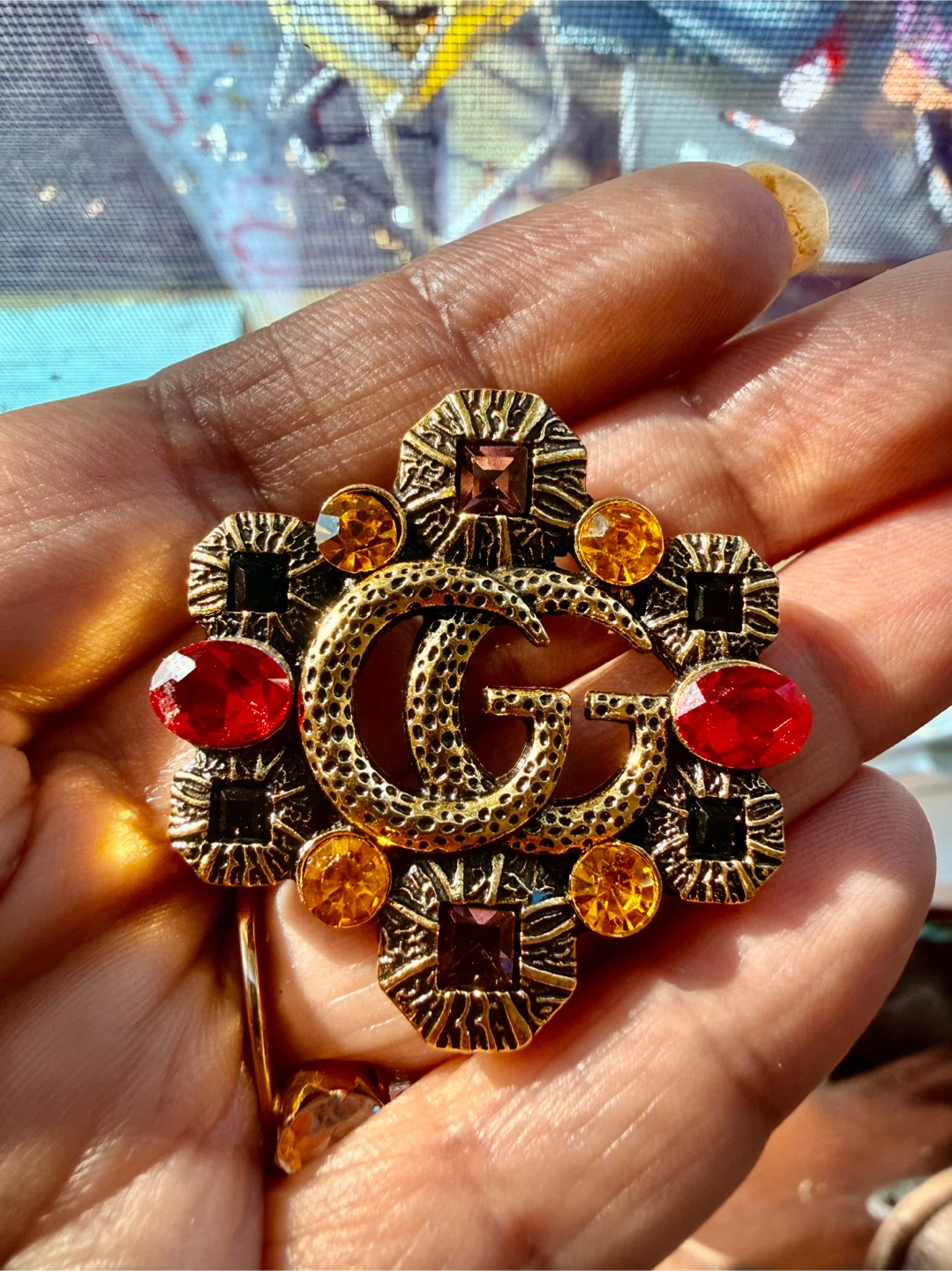 Stunning Gucci style logo Brooch - photo 2