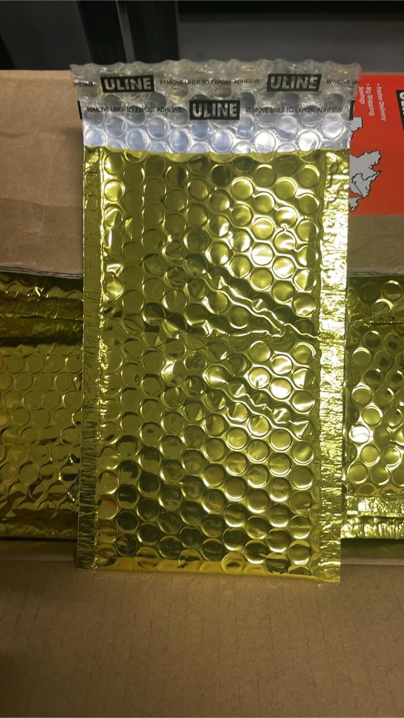Uline Glamour Bubble Mailers Gold 5 x 8 1/4 inch - photo 2