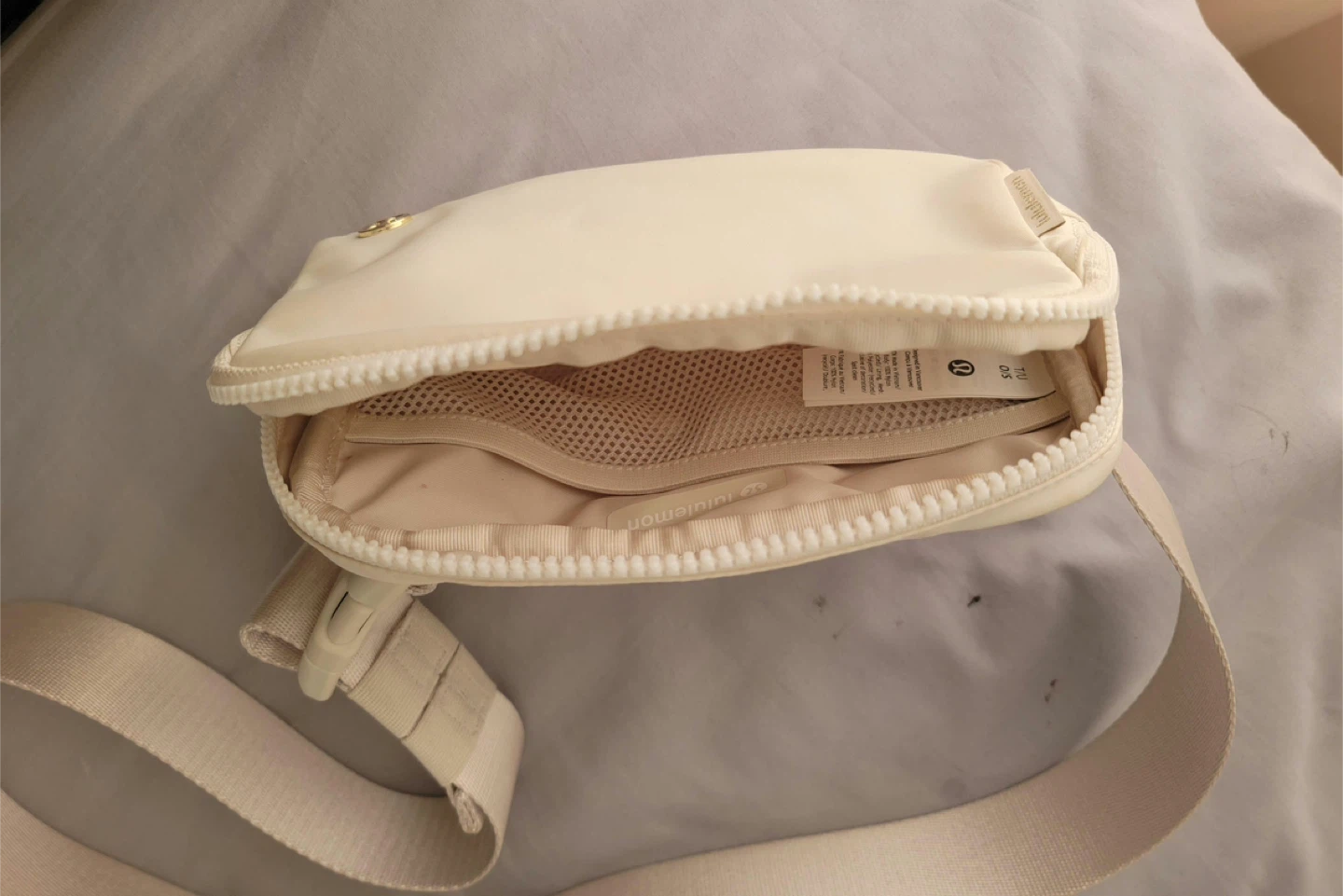 Lululemon Beige Bag - photo 3