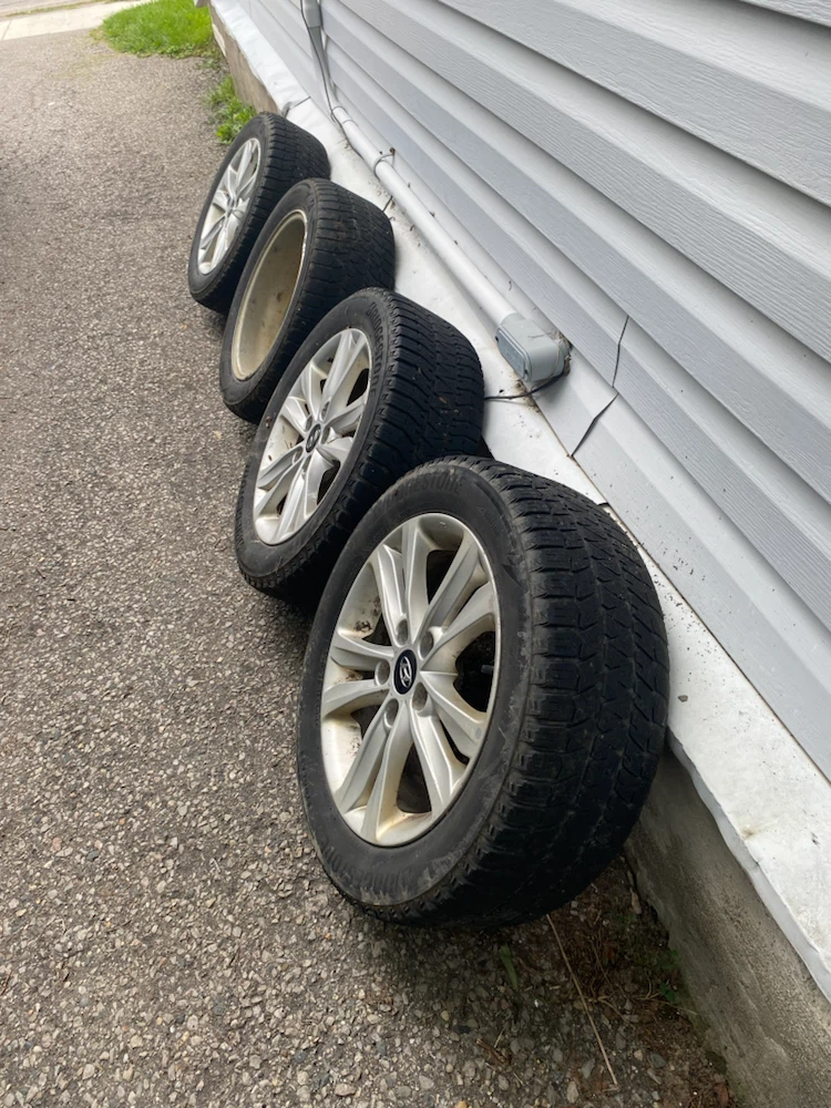 Set of 4 Hyundai Wheels Bridgestone  Tires