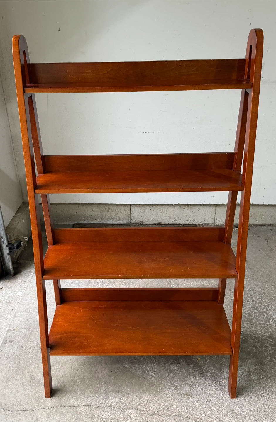 Wooden Ladder Bookshelf
