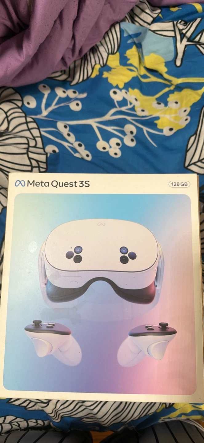 Meta Quest 3S 128GB VR Headset - photo 4
