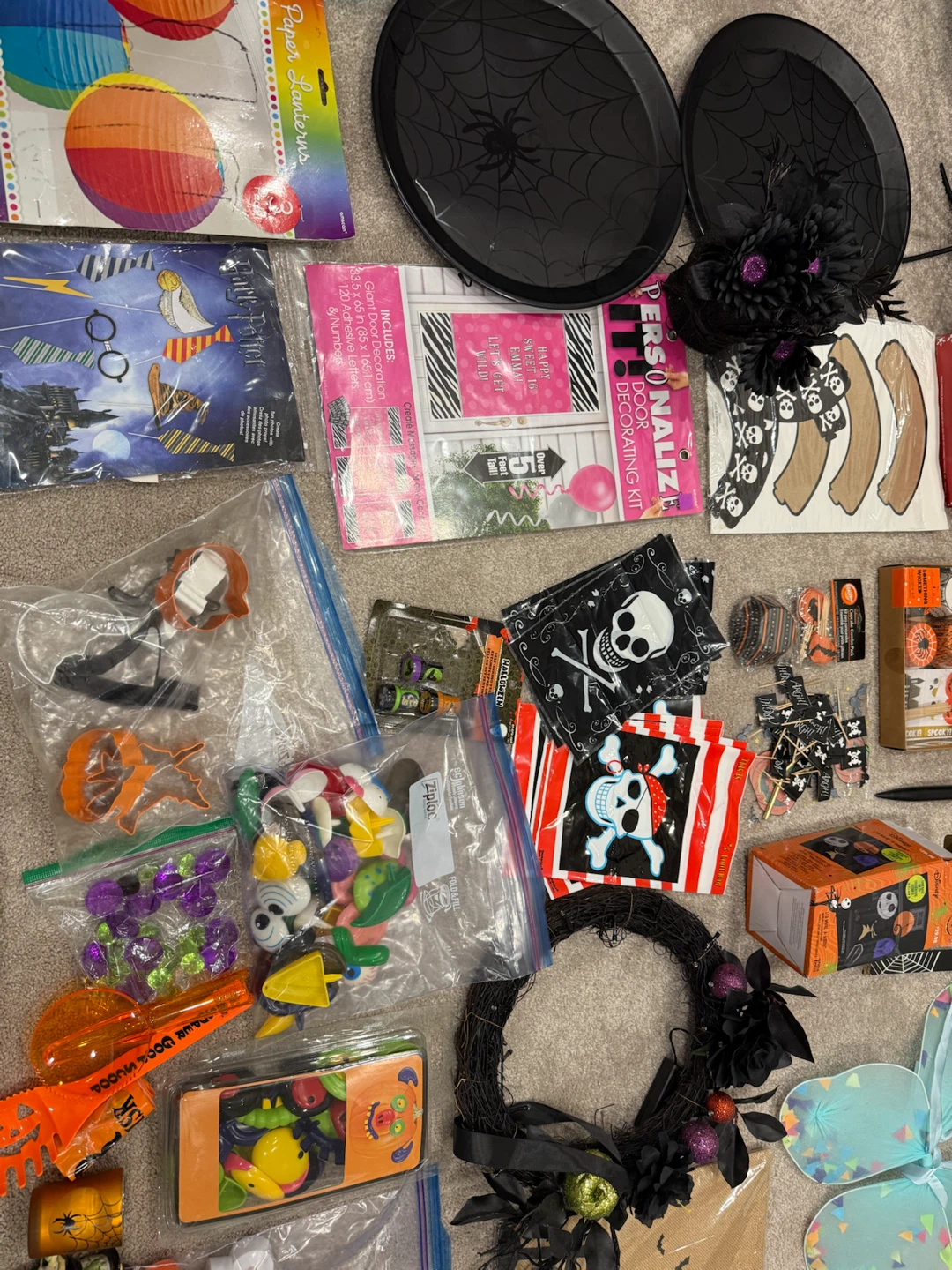 Large Halloween Decor and Party Supplies Lot - photo 5