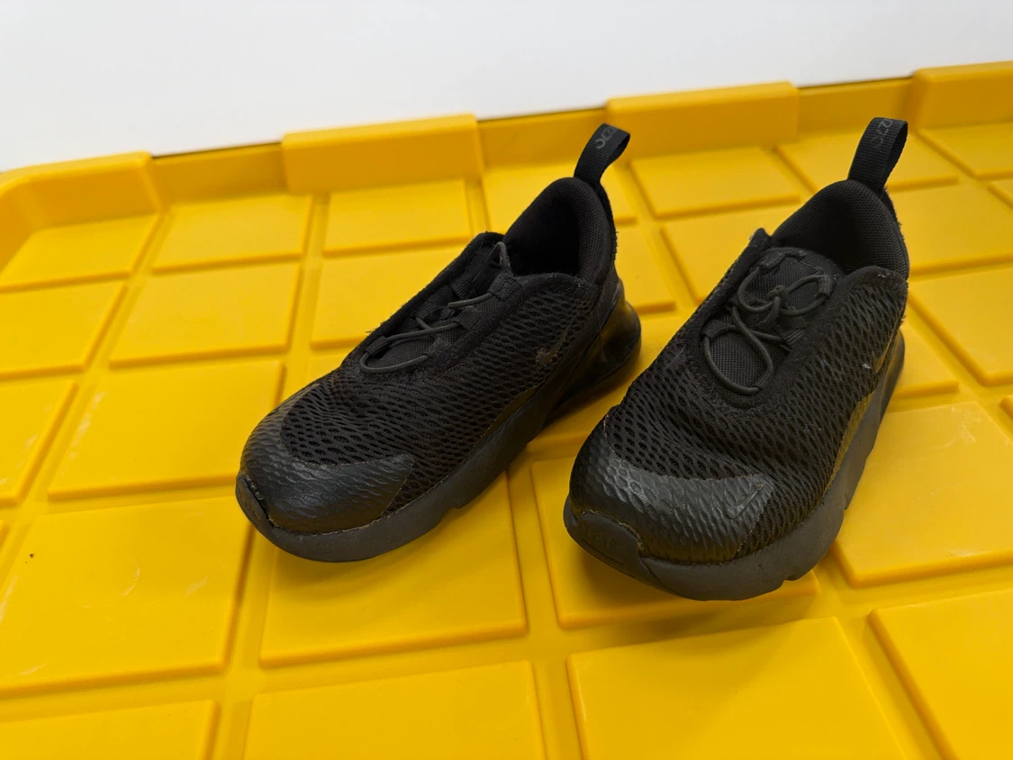 Nike Air Max 270 Black Sneakers size 10c