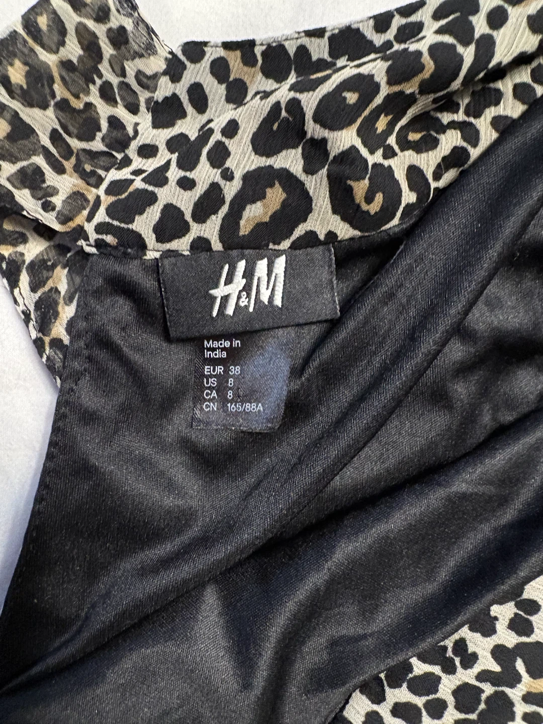 H&M Leopard Print Sleeveless Blouse - photo 2