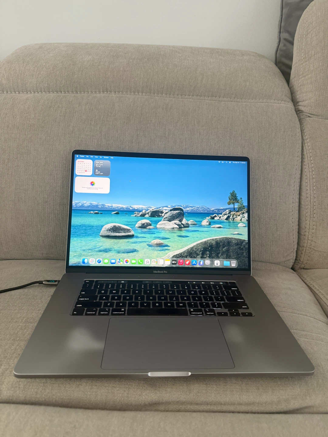 MacBook Pro 16” 2.6ghz i7 16gb ram 500gb