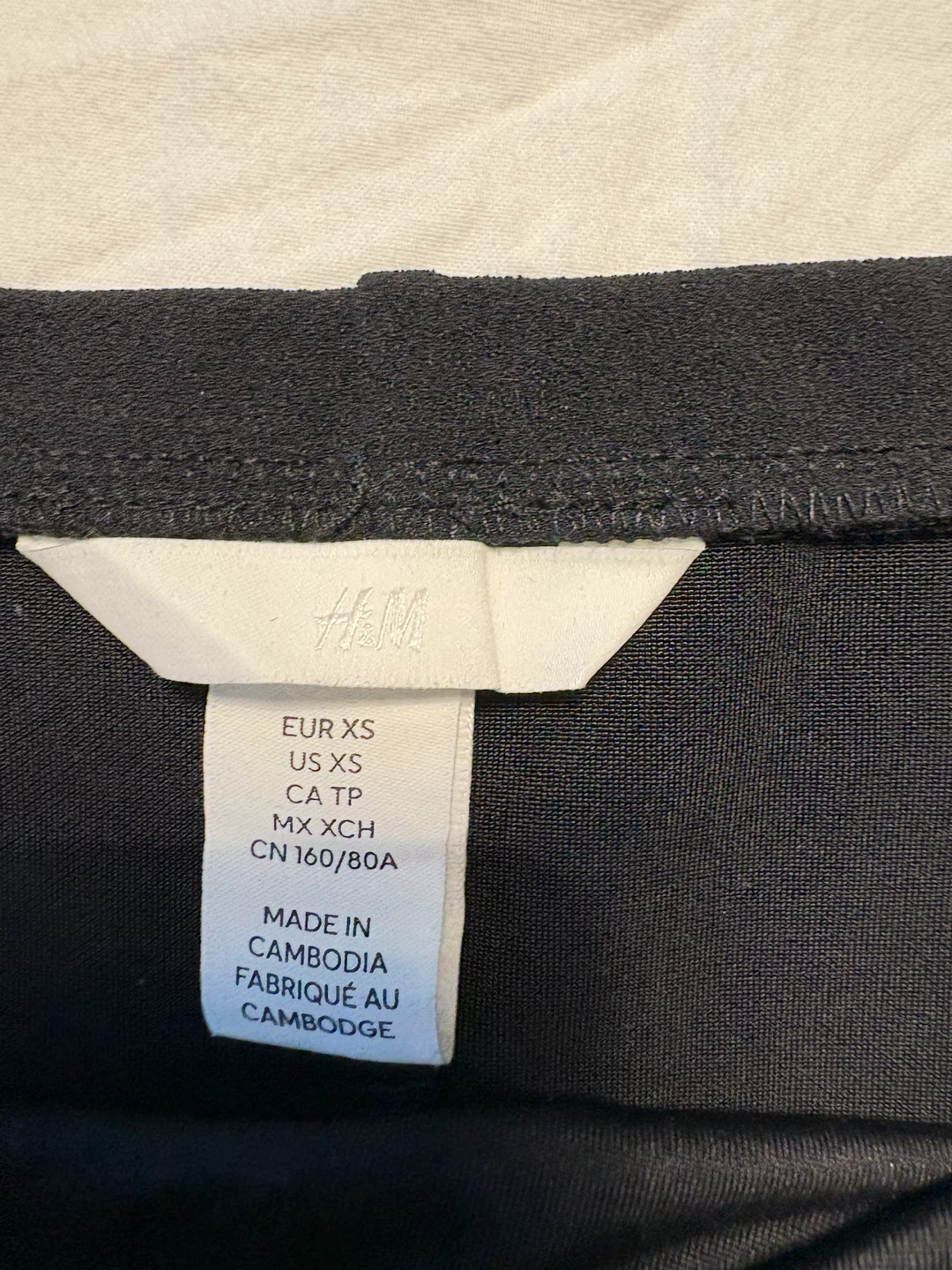 H&M black off-the-shoulder dress