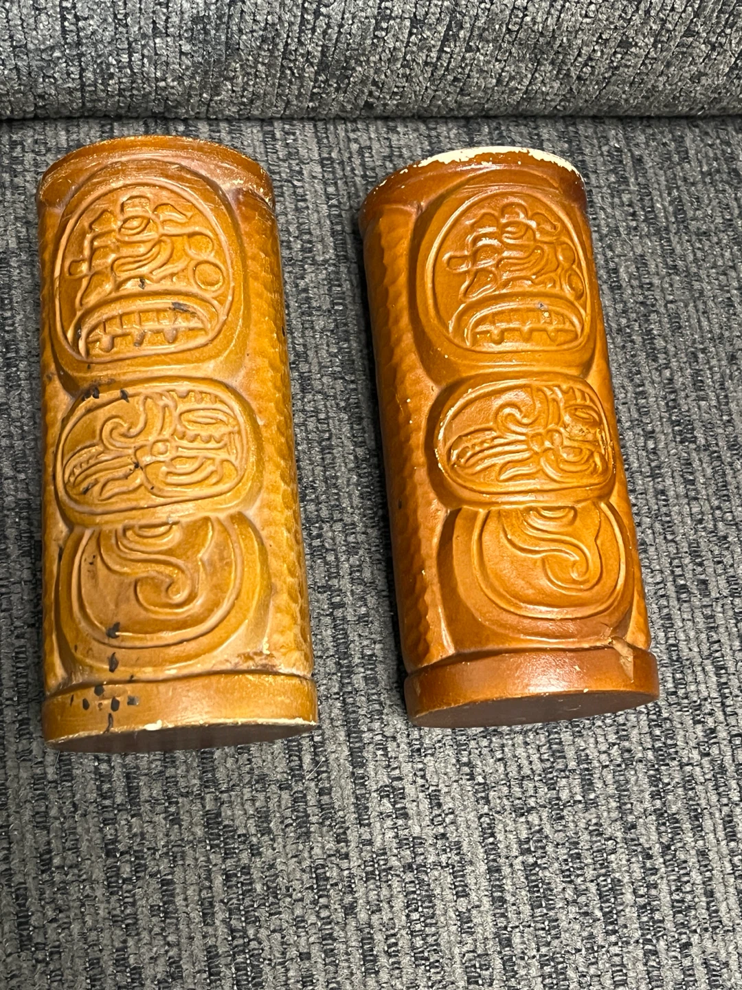 Pair of Vintage Ceramic Tiki Mugs - photo 4