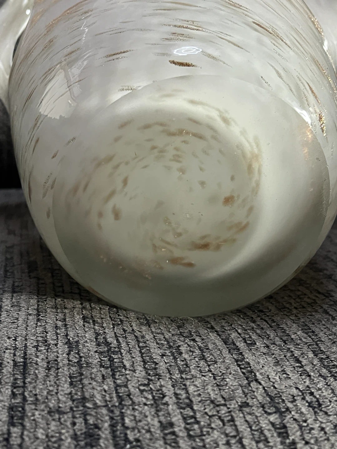 White Art Glass Vase with Gold Accents - photo 4