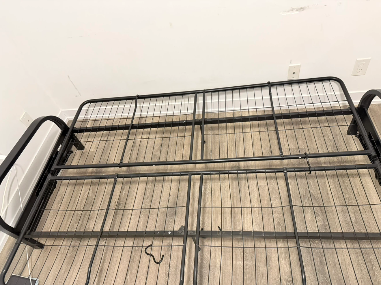 Black Metal Futon with Grey Mattress - photo 3