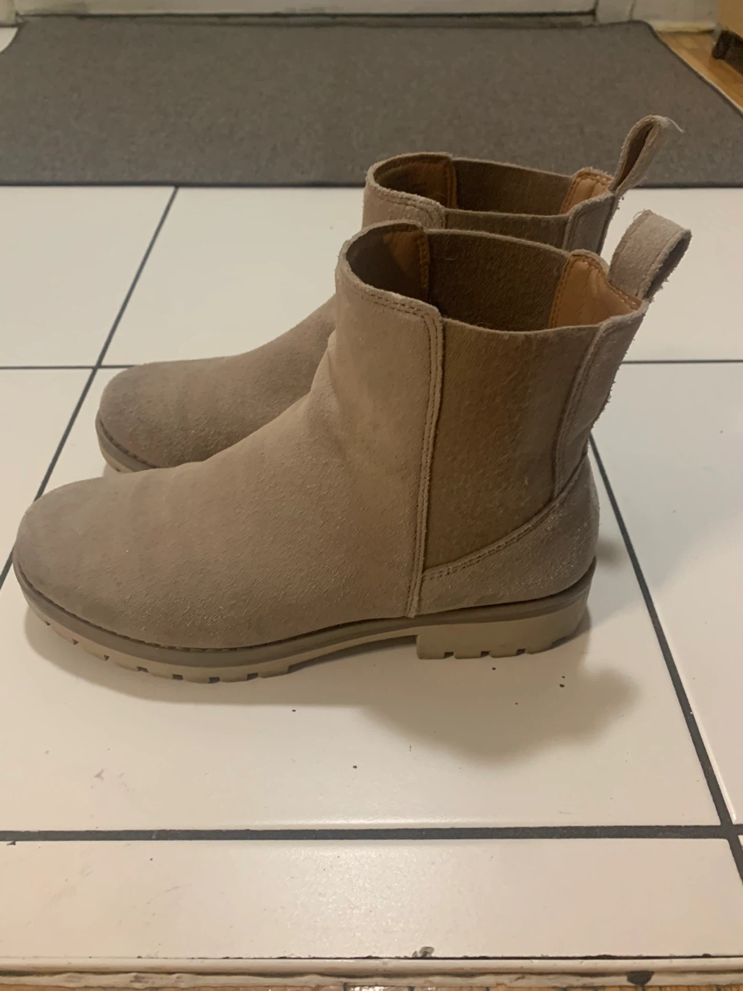 Taupe Suede Chelsea Boots - photo 4