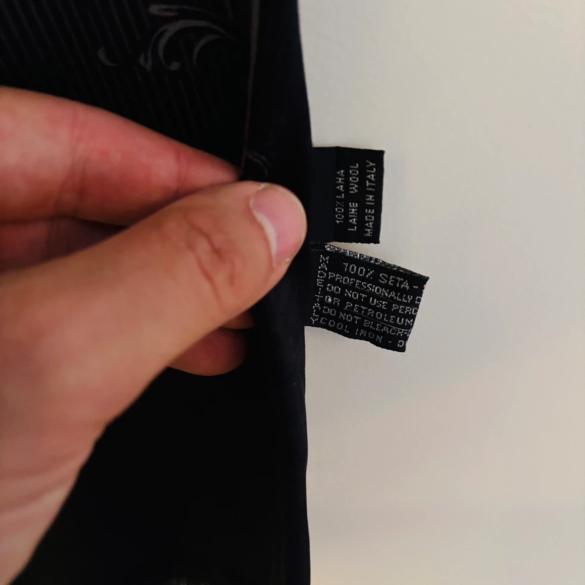 $650 Versace Silk Scarf, Made in Italy - photo 2