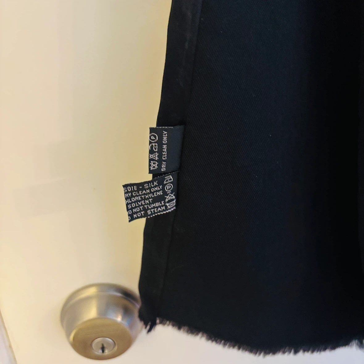$650 Versace Silk Scarf, Made in Italy - photo 3