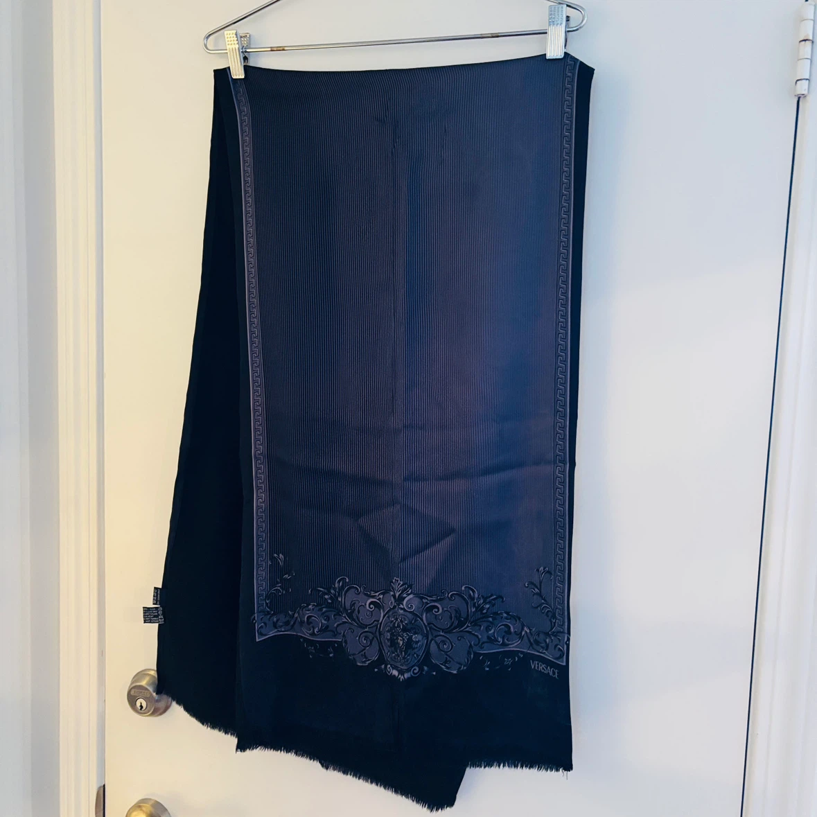 $650 Versace Silk Scarf, Made in Italy - photo 4