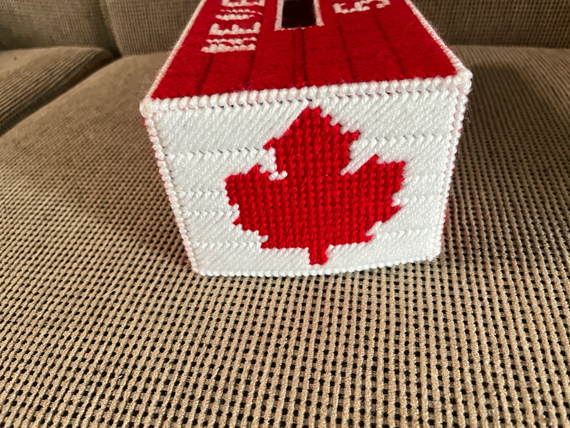 Handmade Canadian Flag Tissue Box Cover - photo 2