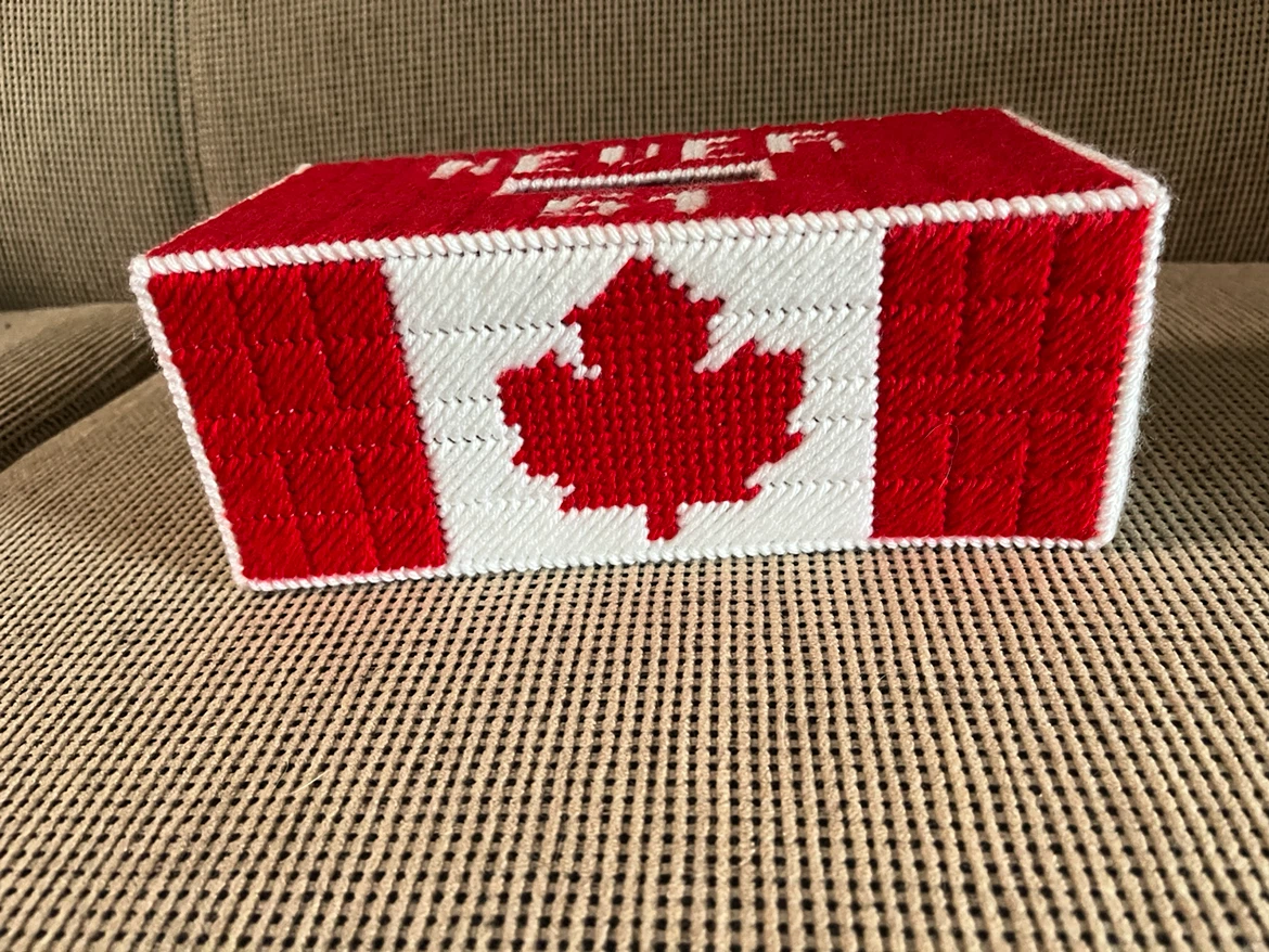 Handmade Canadian Flag Tissue Box Cover - photo 3