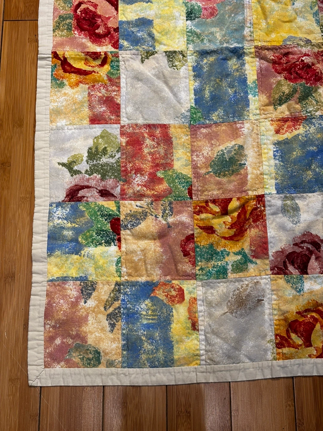 Floral Patchwork Quilt - photo 2